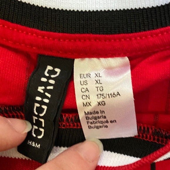 Cropped Baseball Tee - Picture 5 of 5